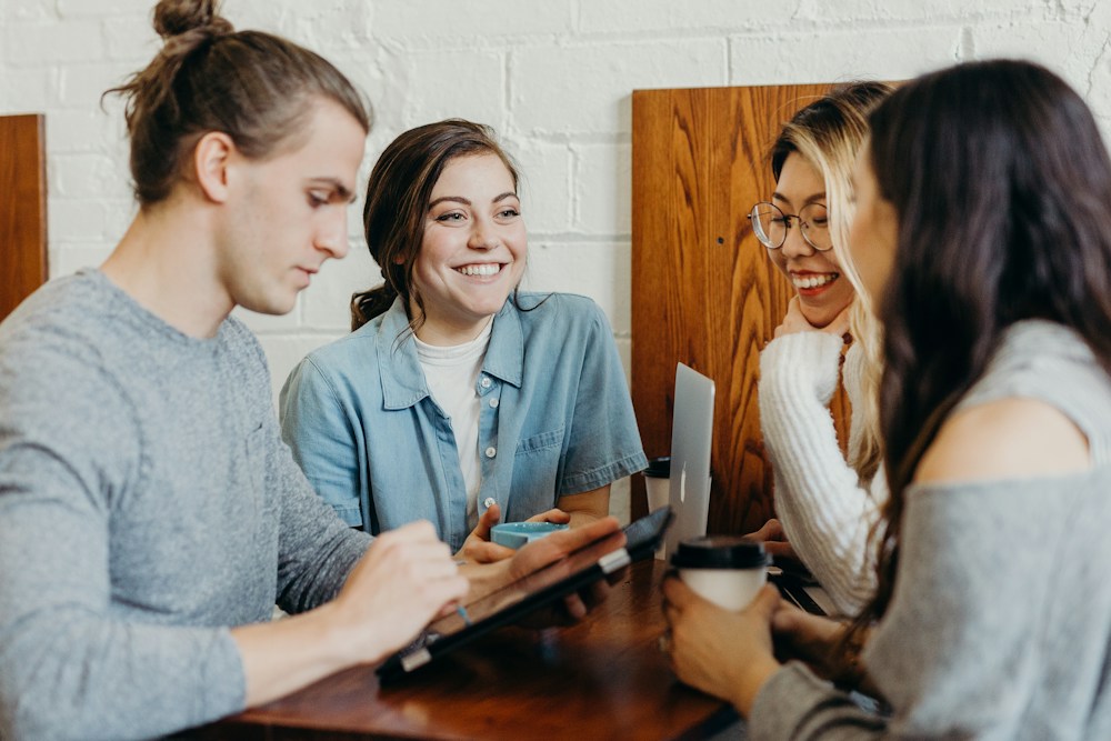 International students working together
